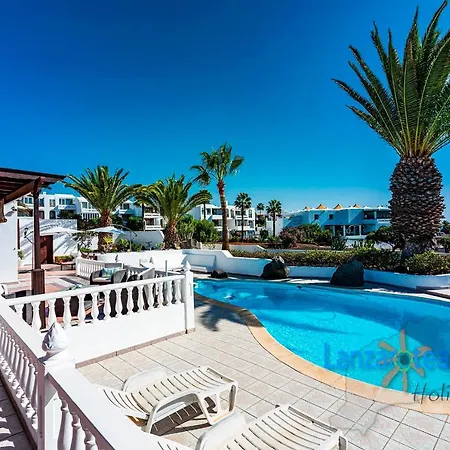 Vivienda Vacacional Seaside Home Βίλα Costa Teguise